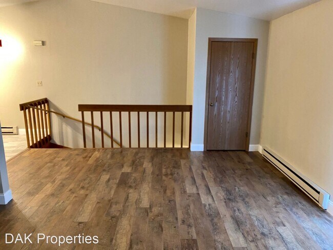 Foto del edificio - W201N16633-N16633 Hemlock St