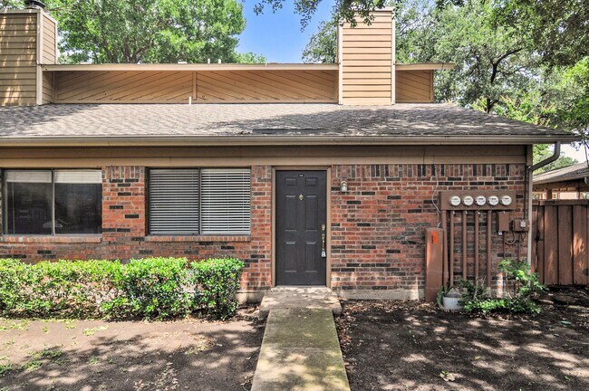 Photo - 5720 Cedar Creek Drive Townhome
