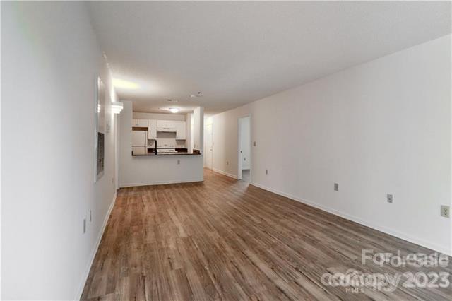 Foto del edificio - 11011 Graduate Ln