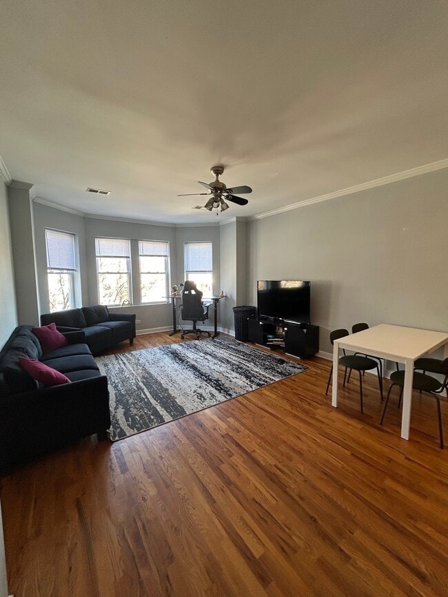 Foto del edificio - 2253 W Rosemont Ave