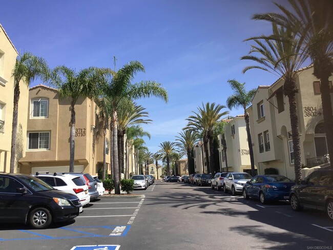 Building Photo - 3748 Mykonos Ln