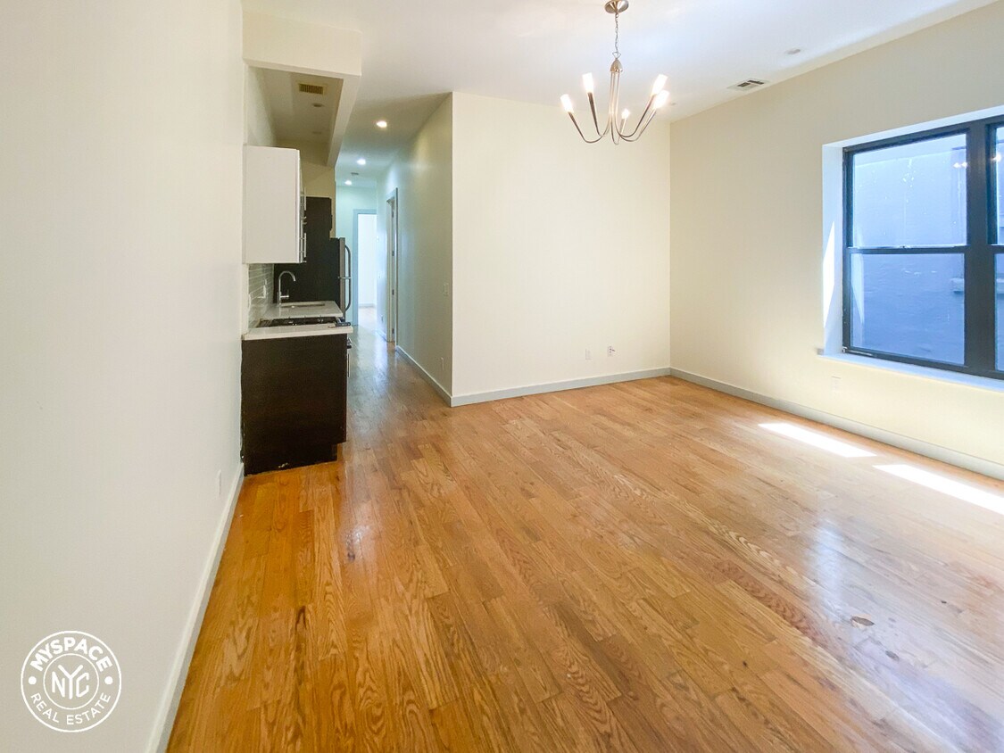 Primary Photo - 690 Prospect Pl