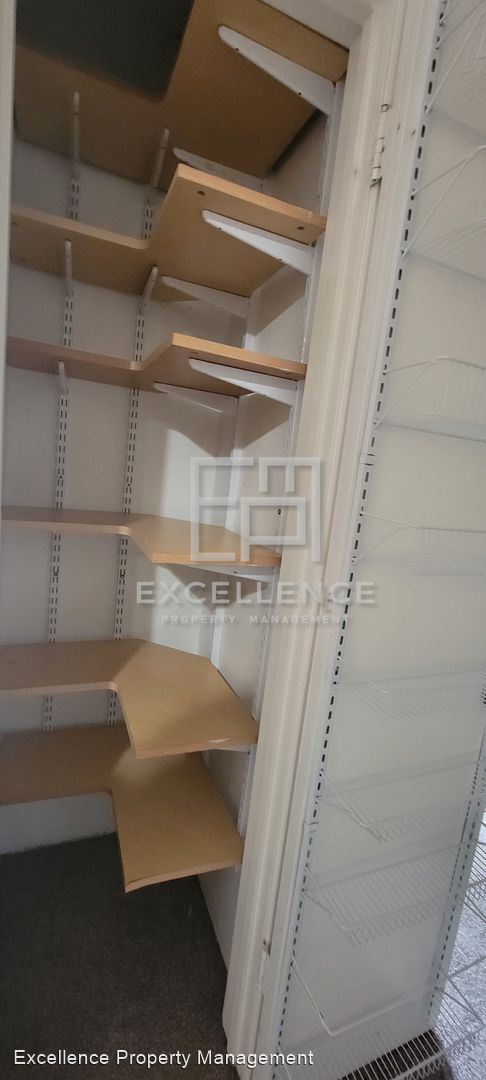 Building Photo - 2 br, 2 bath House - 5692 Makati Circle F