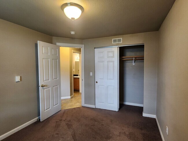 Building Photo - 204 N Harrison St