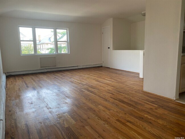 Foto del edificio - 150-44 116th Ave