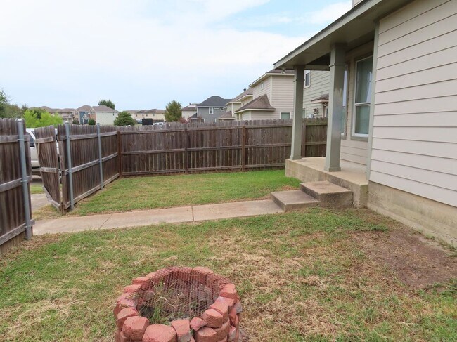 Building Photo - 4107 McFarland Dr