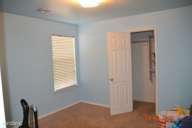 Building Photo - 4 br, 2 bath House - 324 SW 40th St