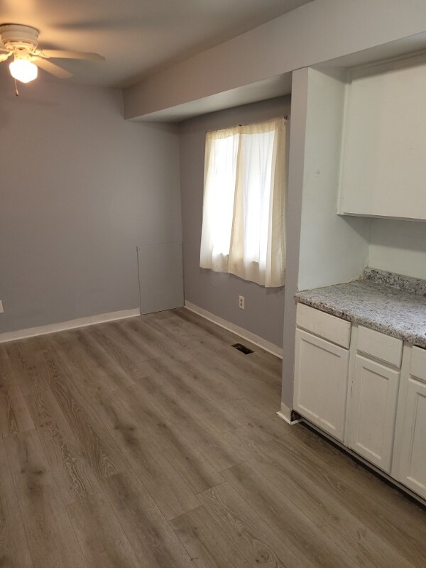 Foto del edificio - 6630 Eastmont Dr