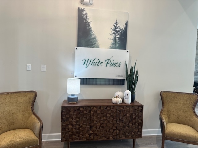 Building Photo - White Pines