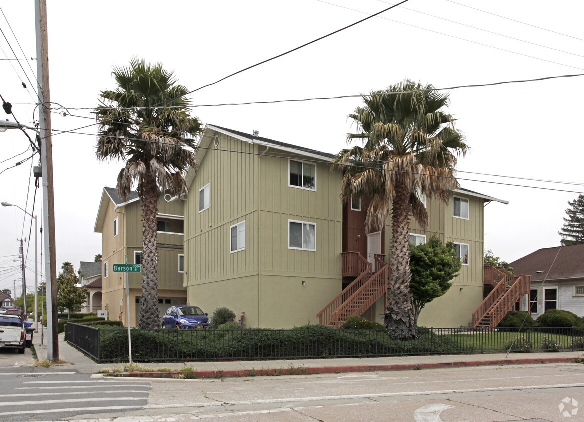 Primary Photo - 106 Campbell St