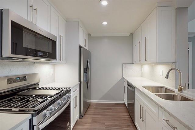 Building Photo - 833 Charles Pond Dr