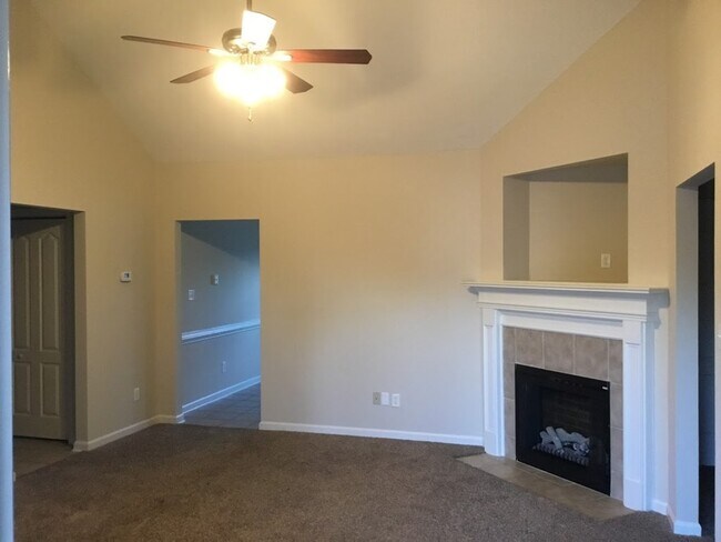 Building Photo - 4042 Rosedale Pl