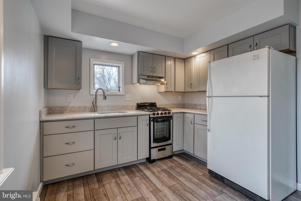 427 Greenwood Rd, Linthicum Heights, MD 21090 House Rental in