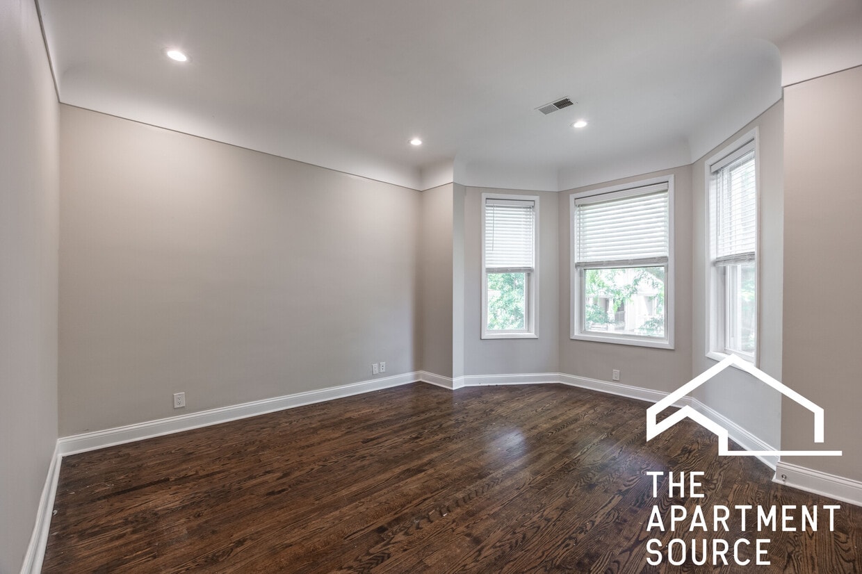 Photo - 4849 N Seeley Ave