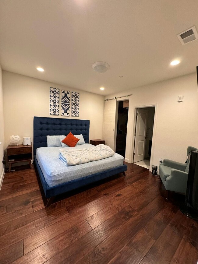 Foto del edificio - 1511 Coffee Berry Ln