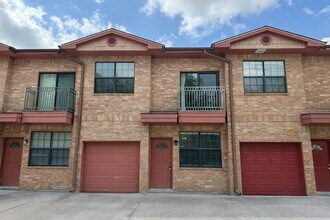 Building Photo - 9400 Bellaire Blvd