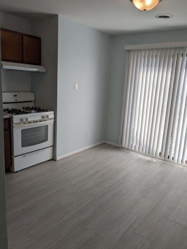 Foto del edificio - 213 Logan St