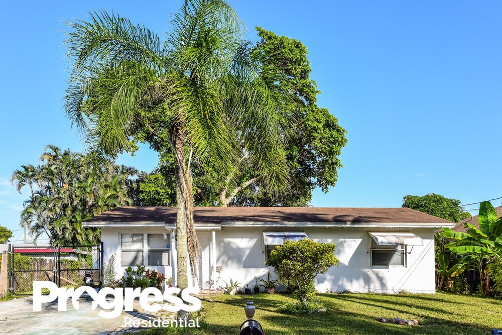 4304 Gulfstream Rd, Lake Worth, FL 33461 House for Rent in Lake Worth