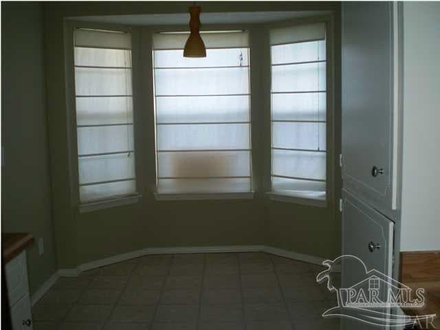 Building Photo - 1500 E Johnson Ave