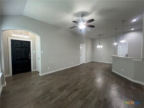 Building Photo - 1119 Creekside Orchard