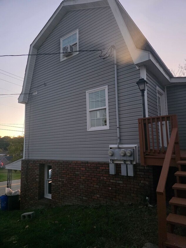 Building Photo - Baughman Ave