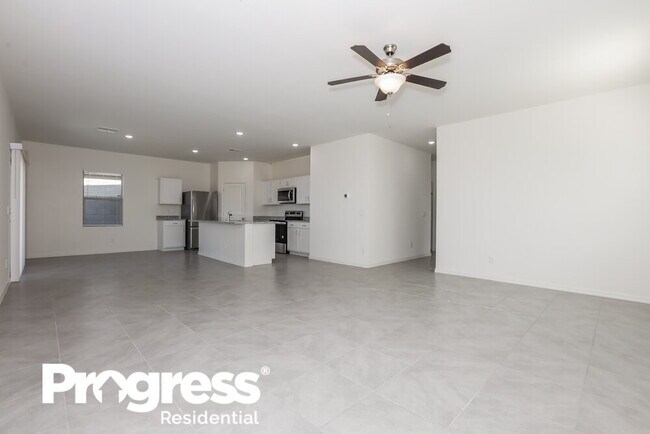 Building Photo - 18406 N Los Gabrieles Way
