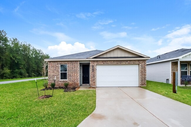 Building Photo - 15823 Del Norte Dr