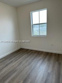 Foto del edificio - 2690 SE 18th St