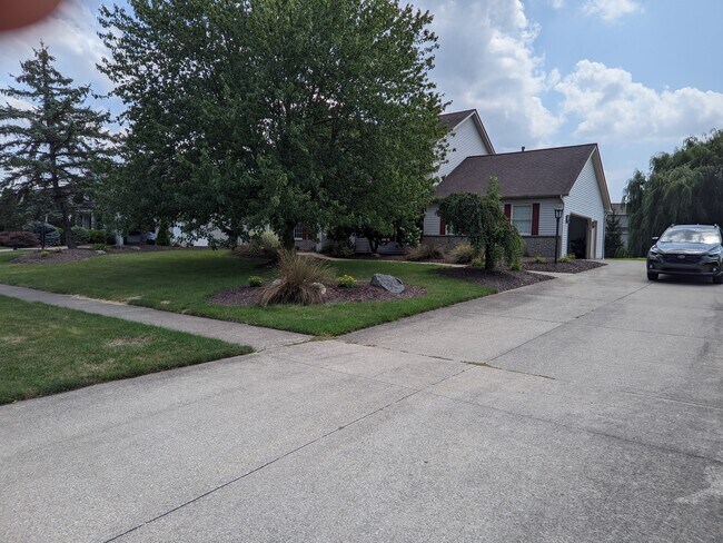 Foto del edificio - 34521 Springvale Cir