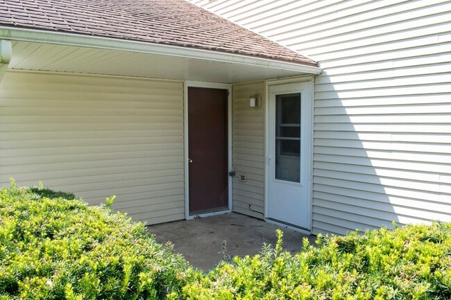 Building Photo - 2510MY