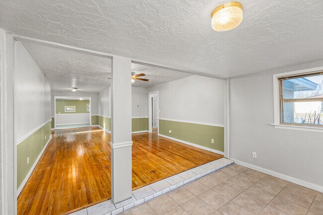 Building Photo - 802 NW 34th St