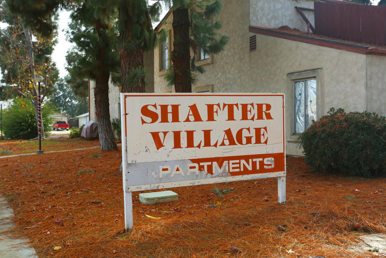 Foto del edificio - Shafter Village