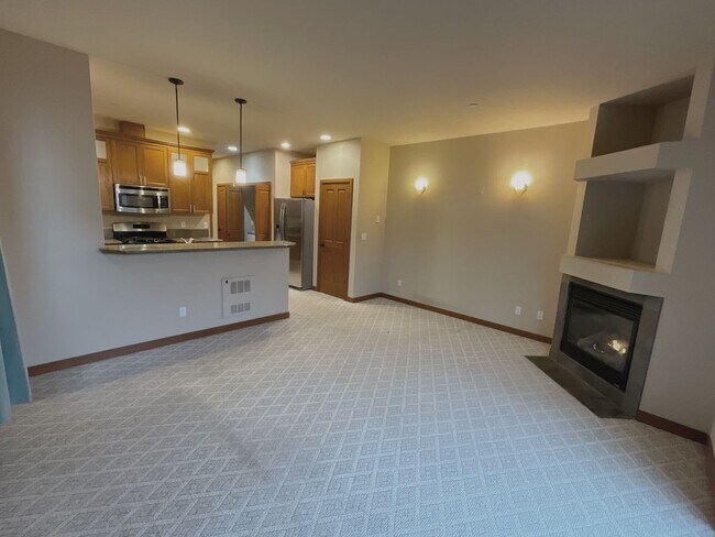 Foto del edificio - Beautiful 3 Bedroom Townhouse in Lynnwood!