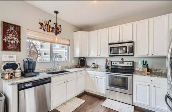 Foto del edificio - 13890 Madison St