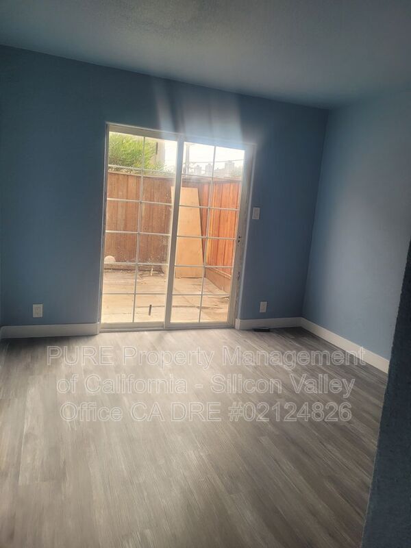 Building Photo - 111 Nancy Ln