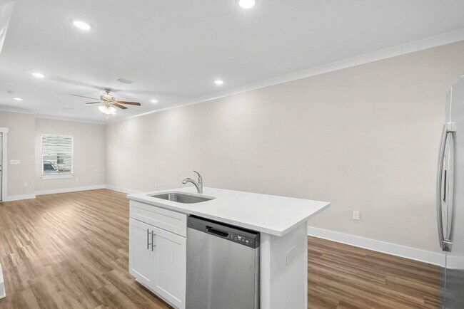 Foto del edificio - 306 N Sand Palm Rd