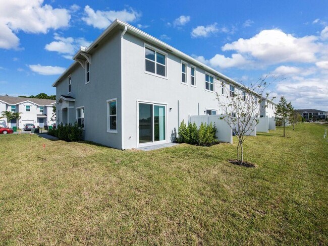 Building Photo - 246 SE Woodbark St