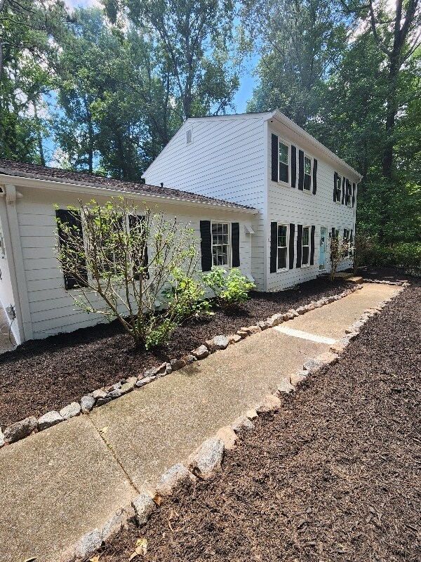 Foto del edificio - 4008 Rock Mill Dr