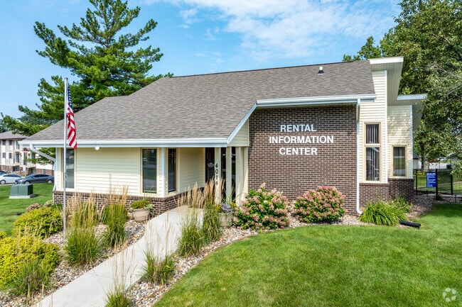 Leasing Office - Prairie Woods Apartments