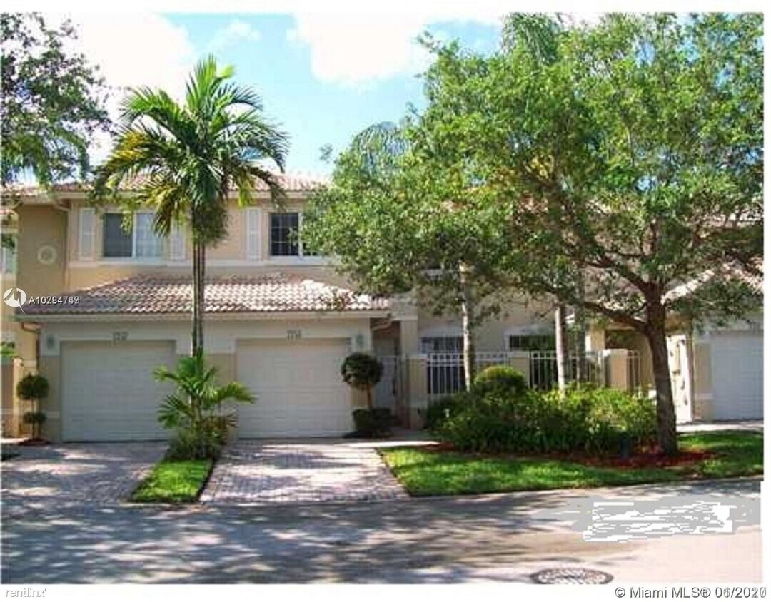 Primary Photo - 3 br, 2.5 bath Townhome - 2255 NW 170th Ave