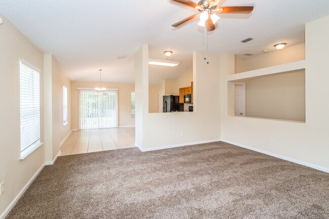 Building Photo - 12753 Daylight Trail