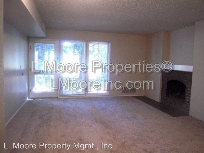 Building Photo - 8652 SW Brightfield Cir
