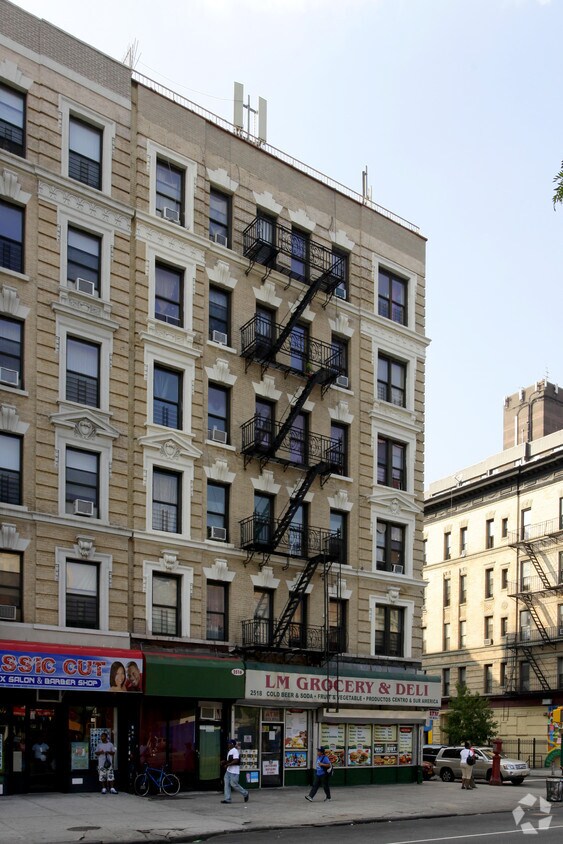 Foto principal - 2516-2518 Seventh Ave