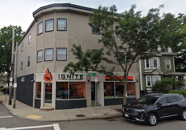 Primary Photo - 344 Centre St