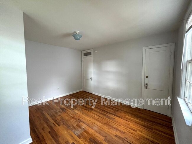 Foto del edificio - 1518 Carter St