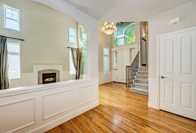 Foto del edificio - 4 bed 3 bath plus bonus room in Bothell