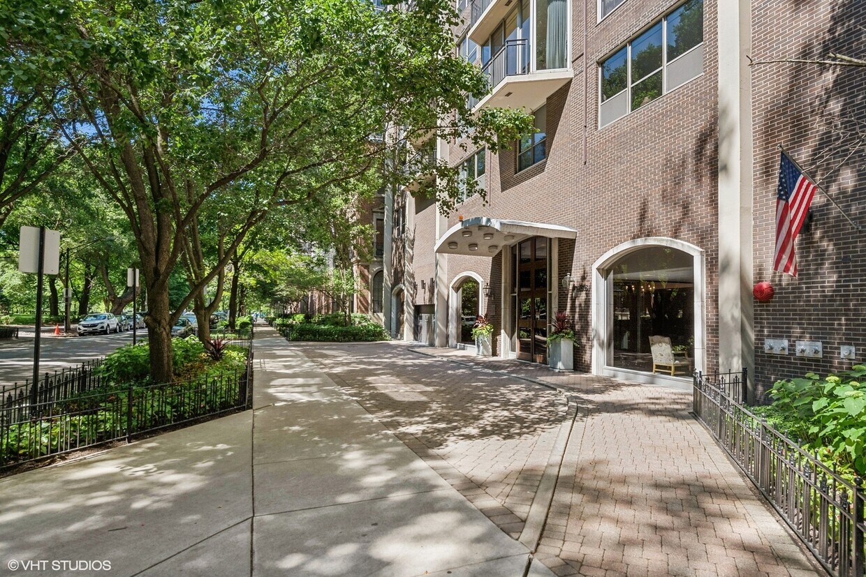 Foto principal - 1515 N Astor St