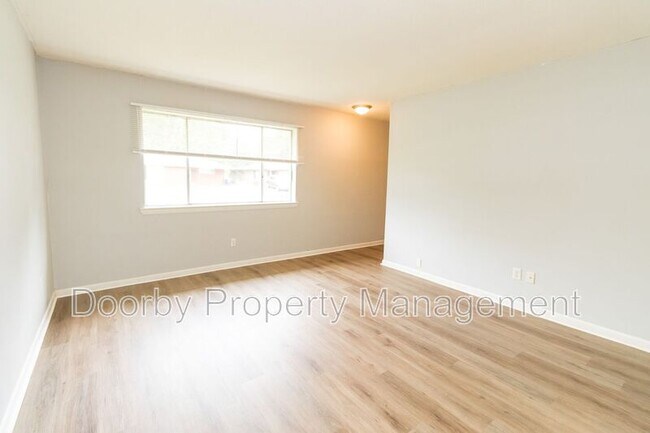 Building Photo - 5031 Cameron Ln