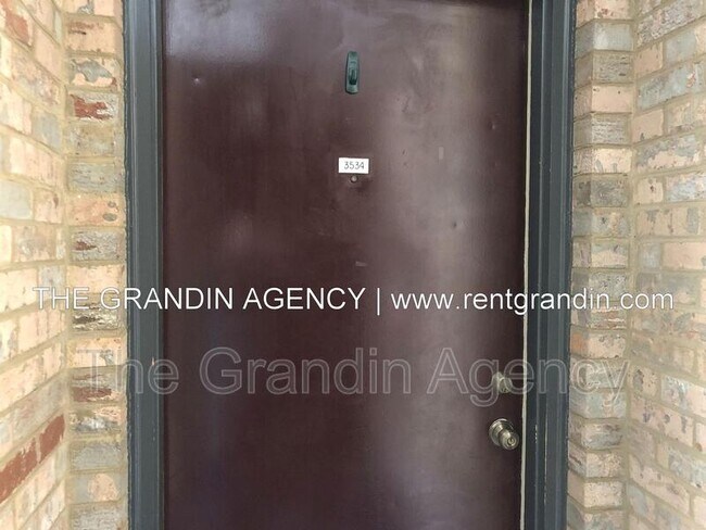 Foto del edificio - 3534 Timberline Trail