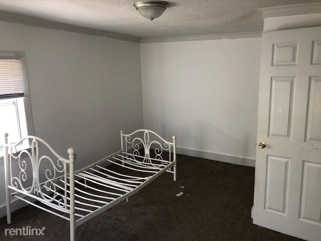 Building Photo - 4 br, 2 bath House - 1061 Greenhill Road